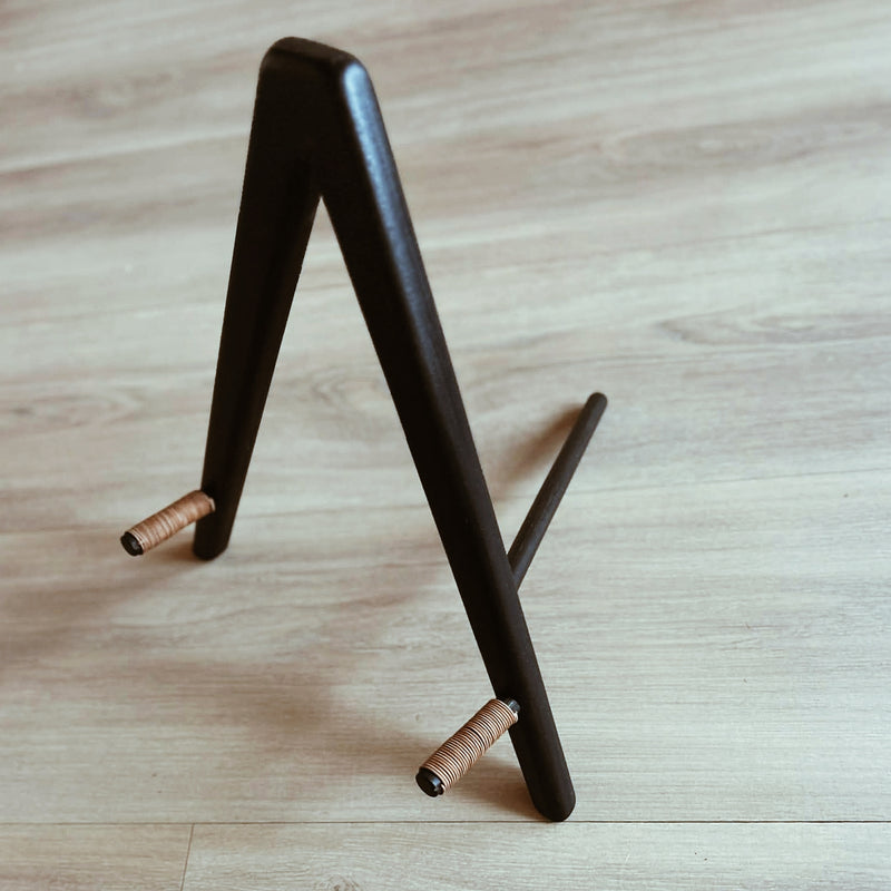 The Guitar Stand