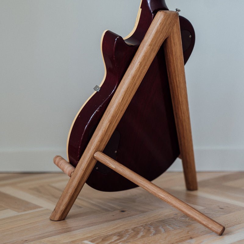 The Guitar Stand – HRDL